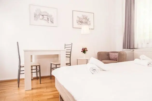 Deluxe Stüdyo Süit, Bahçe Manzaralı