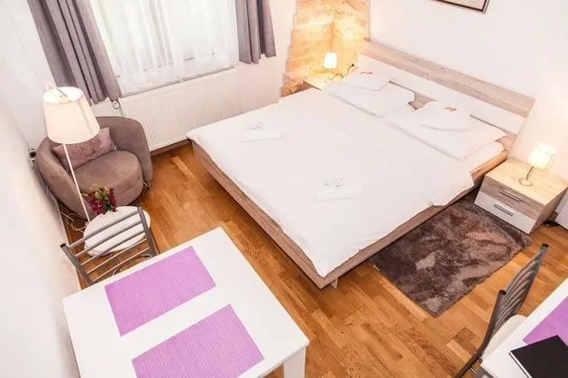 Deluxe Stüdyo Süit, Bahçe Manzaralı