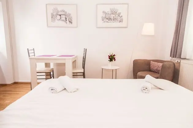 Deluxe Stüdyo Süit, Bahçe Manzaralı