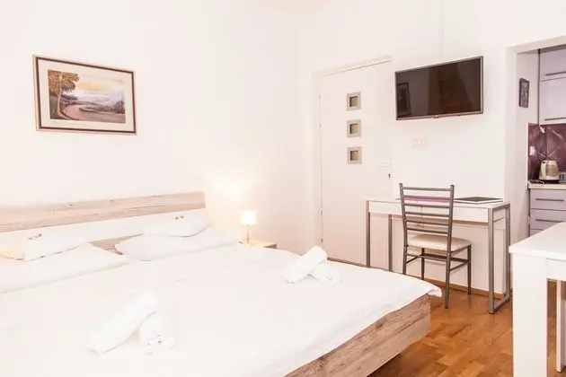 Deluxe Stüdyo Süit, Bahçe Manzaralı