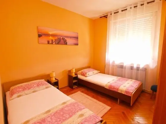 Apart Daire, 2 Yatak Odası (1124/13338)