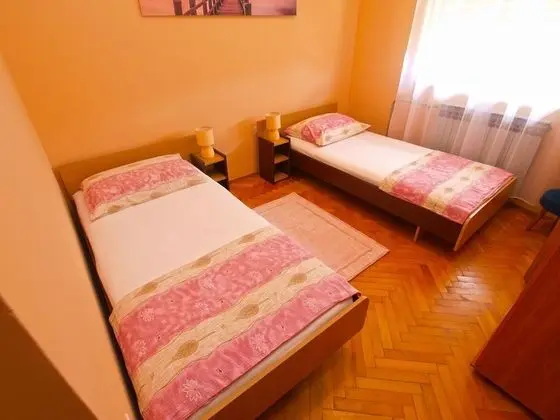 Apart Daire, 2 Yatak Odası (1124/13338)