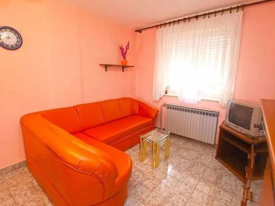 Apart Daire, 2 Yatak Odası (1124/13338)