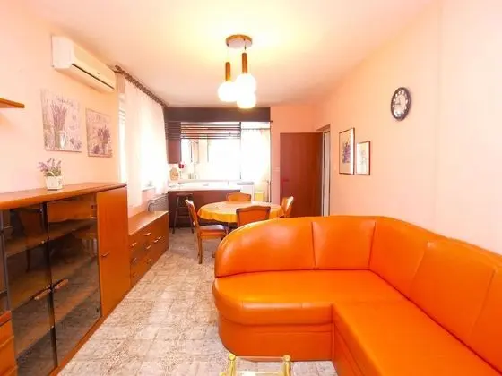 Apart Daire, 2 Yatak Odası (1124/13338)