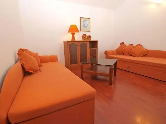 Apart Daire, 2 Yatak Odası (1124/9663)