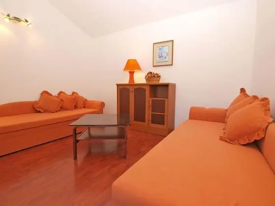 Apart Daire, 2 Yatak Odası (1124/9663)