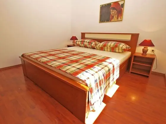 Apart Daire, 2 Yatak Odası (1124/9664)