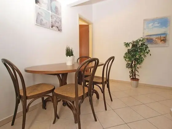 Apart Daire, 2 Yatak Odası (1124/9664)