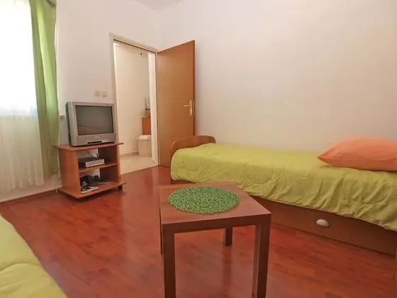 Apart Daire, 2 Yatak Odası (1124/9664)