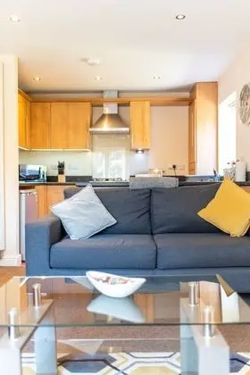 Apart Daire, Özel Banyo (11 Woodland Court)