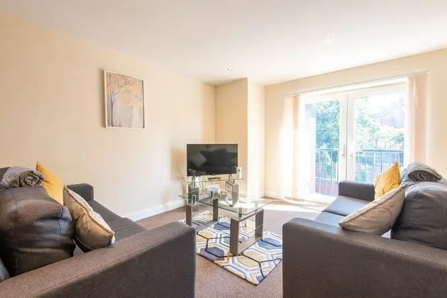 Apart Daire, Özel Banyo (11 Woodland Court)
