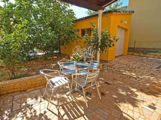 Standard Apart Daire, 2 Yatak Odası (1160/10007)