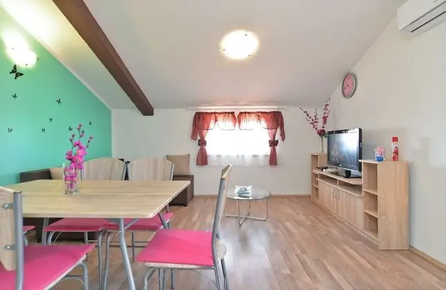 Standard Apart Daire, 2 Yatak Odası (1355/12759)