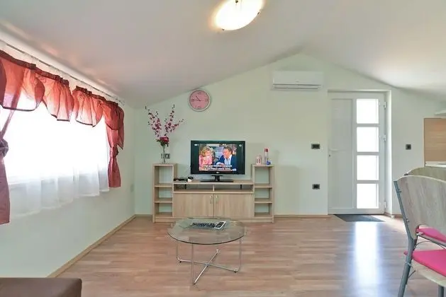 Standard Apart Daire, 2 Yatak Odası (1355/12759)