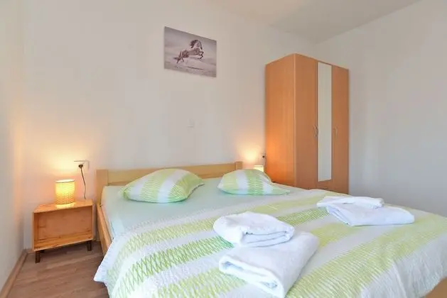 Standard Apart Daire, 2 Yatak Odası (1355/12760)