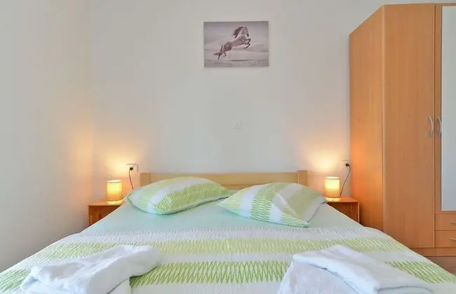 Standard Apart Daire, 2 Yatak Odası (1355/12760)