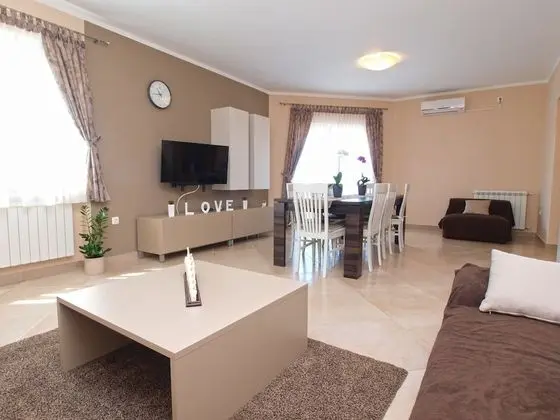 Standard Apart Daire, 3 Yatak Odası (0341)