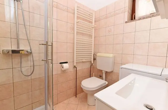 Standard Apart Daire, 3 Yatak Odası (0403)