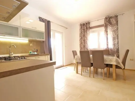 Standard Apart Daire, 3 Yatak Odası (1573/16141)