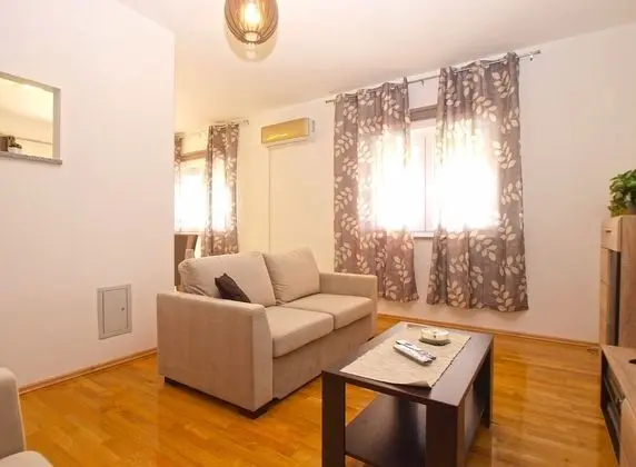 Standard Apart Daire, 3 Yatak Odası (1573/16141)