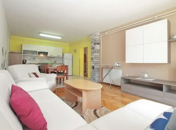 Standard Apart Daire, 3 Yatak Odası (1623/16703)