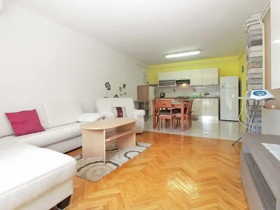 Standard Apart Daire, 3 Yatak Odası (1623/16703)