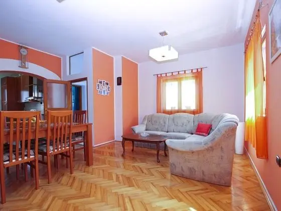 Standard Apart Daire, 3 Yatak Odası (23031)