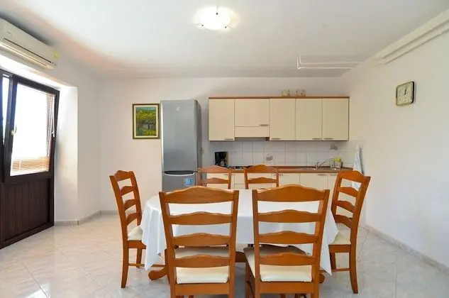 Standard Apart Daire, 3 Yatak Odası (23273)