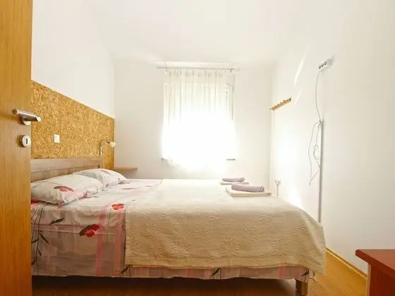 Standard Apart Daire, 2 Yatak Odası (1932/31985)