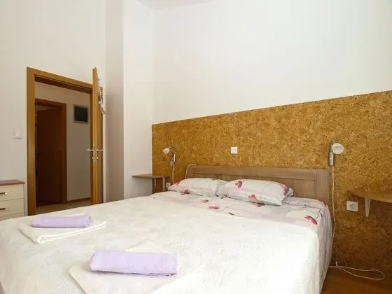 Standard Apart Daire, 2 Yatak Odası (1932/31985)