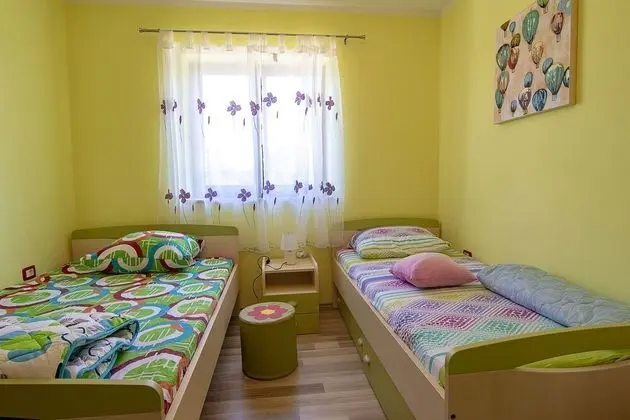 Standard Apart Daire, 4 Yatak Odası (27302)