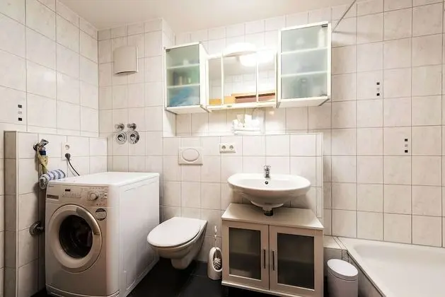 Basic Apart Daire, 1 Büyük (Queen) Boy Yatak ve Çekyat, Sigara İçilmez