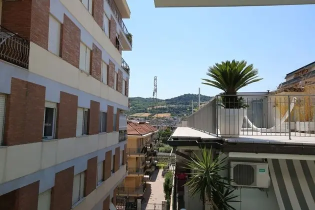 Apart Daire, 2 Yatak Odası, Balkon