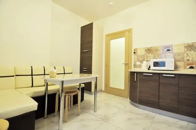 Comfort Oda, 1 Büyük (Queen) Boy Yatak ve Çekyat, Sigara İçilmez