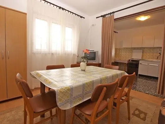 Standard Apart Daire, 3 Yatak Odası (359/830)