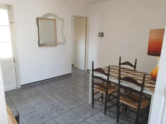 Apart Daire, Banyolu/Duşlu (400m from the beach)