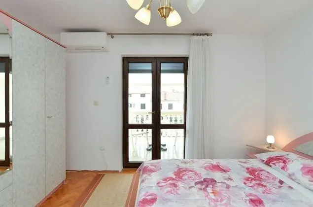 Standard Apart Daire, 4 Yatak Odası (43/1579)