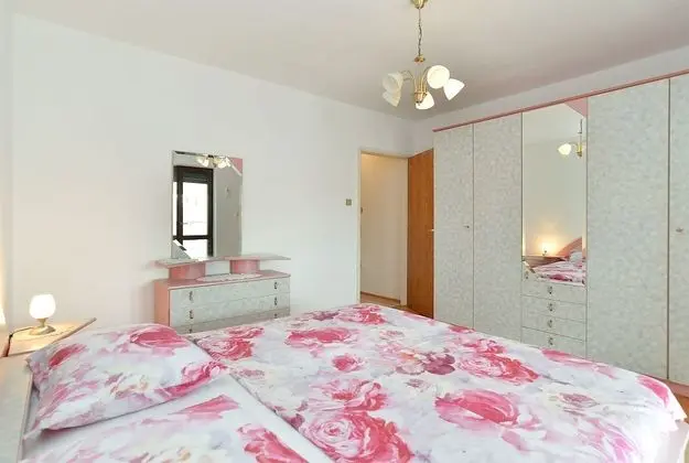 Standard Apart Daire, 4 Yatak Odası (43/1579)