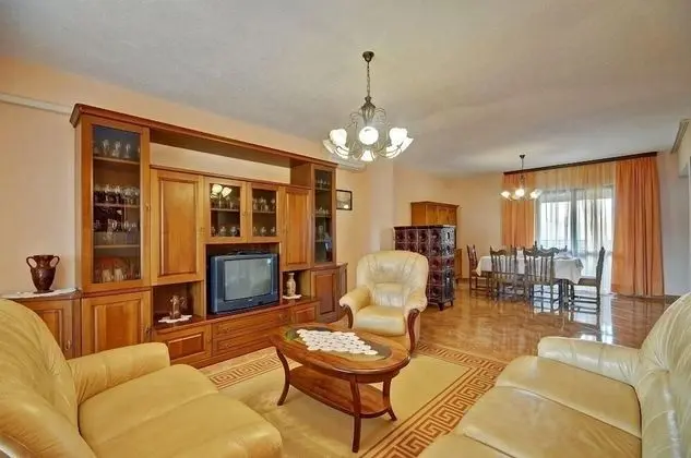 Standard Apart Daire, 4 Yatak Odası (43/1579)