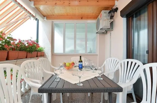 Standard Apart Daire, 4 Yatak Odası (43/1579)