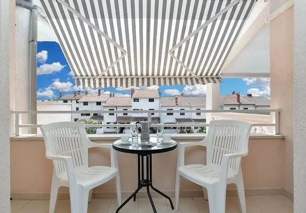 Standard Apart Daire, 4 Yatak Odası (43/1579)