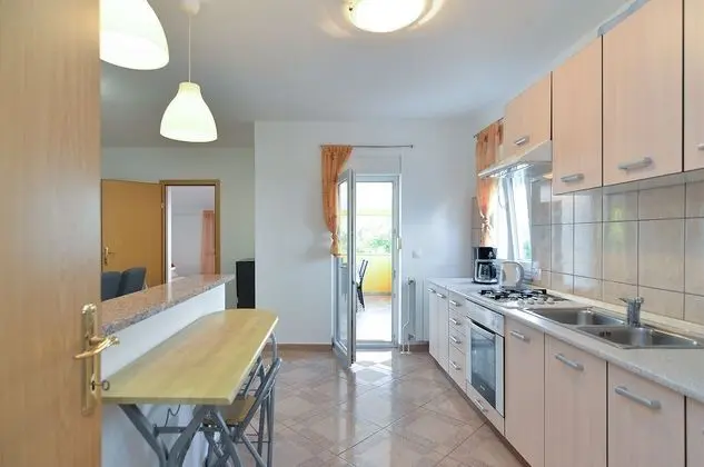 Standard Apart Daire, 3 Yatak Odası (436/1002)