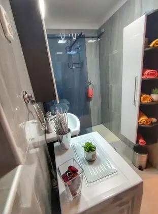 Apart Daire, 1 Büyük (Queen) Boy Yatak