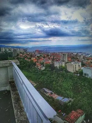 Apart Daire, 1 Büyük (Queen) Boy Yatak