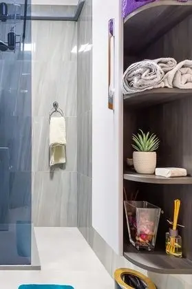 Apart Daire, 1 Büyük (Queen) Boy Yatak