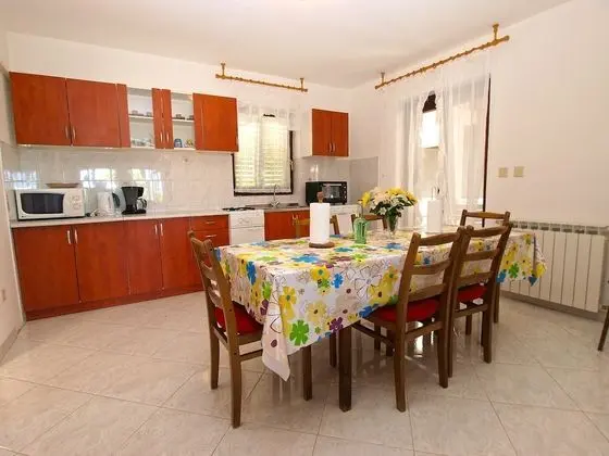 Standard Apart Daire, 4 Yatak Odası (603/1448)