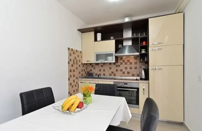 Standard Apart Daire, 2 Yatak Odası (628/1500)