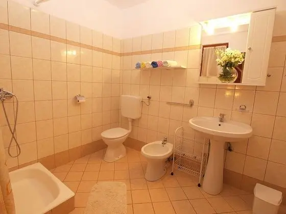 Standard Apart Daire, 4 Yatak Odası (70/106)