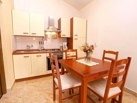 Standard Apart Daire, 1 Yatak Odası (730/1705)