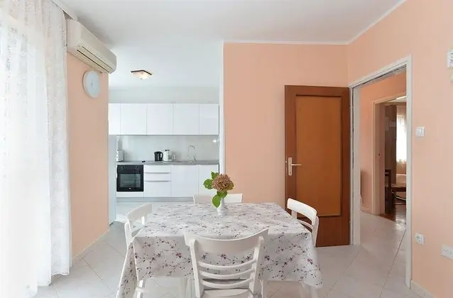 Standard Apart Daire, 1 Yatak Odası (757/1764)